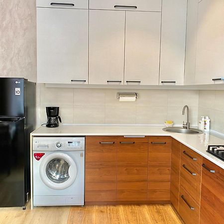 Spacious Apartment In New Building, Near The City Center And Airport Tasken Kültér fotó