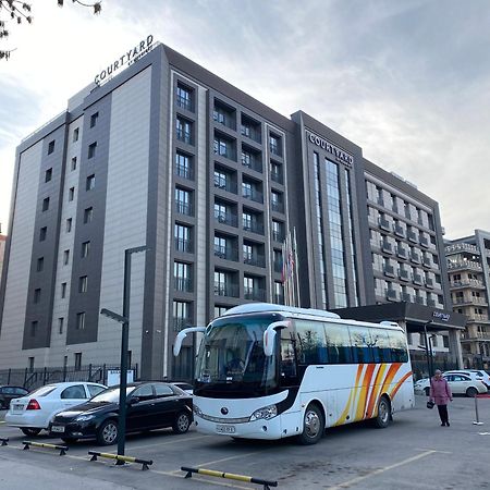 Spacious Apartment In New Building, Near The City Center And Airport Tasken Kültér fotó