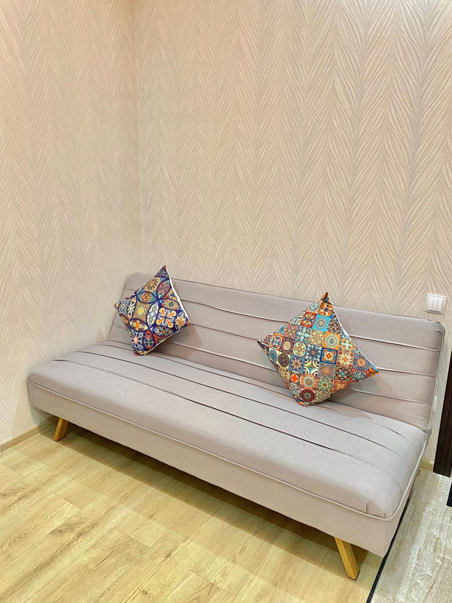 Spacious Apartment In New Building, Near The City Center And Airport Tasken Kültér fotó